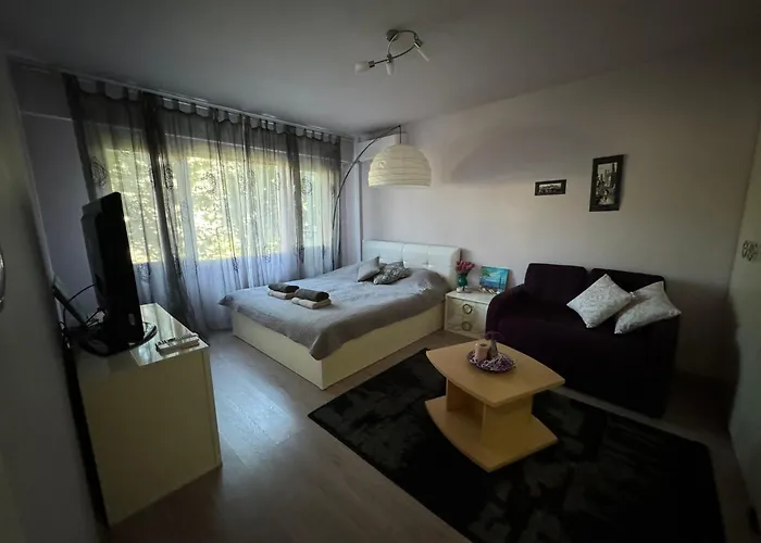 малък уютен * Varna